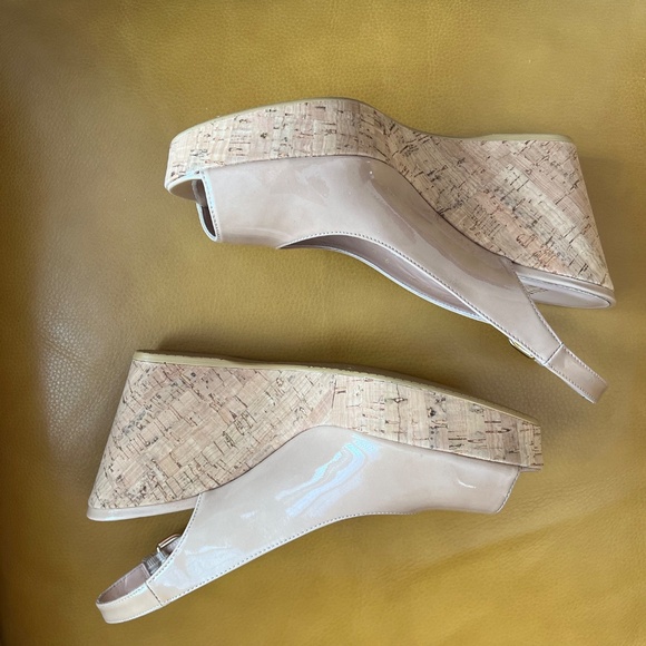 Stuart Weitzman Size 9 Adobe Aniline Cork Wedges - Picture 3 of 5